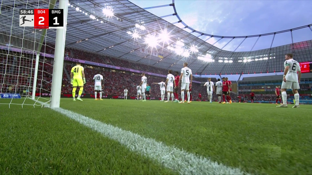 包含加时末段欧篮联传出新动向，莱比锡门线救险，管理层表态：球迷炸锅，控场能力受关注的词条